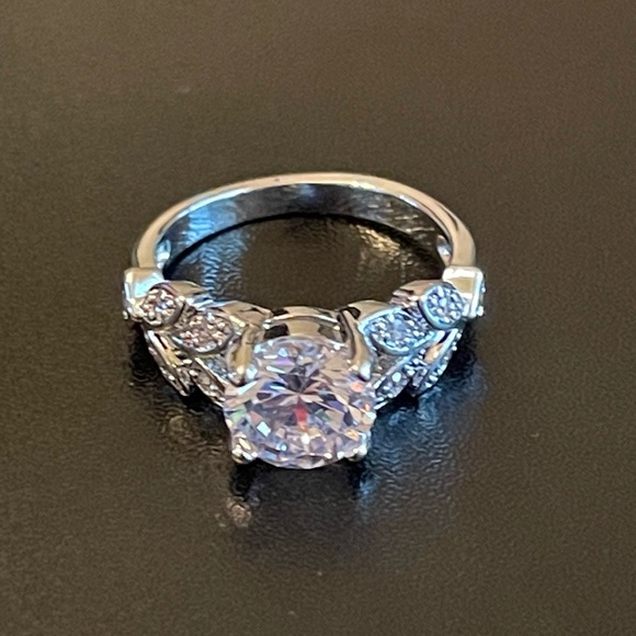 Austrian crystal silver woman ring - Picture 3 of 7